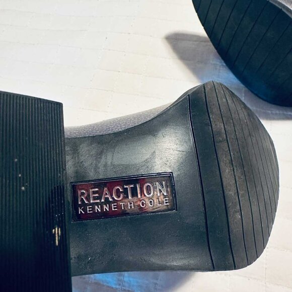 Kenneth Cole Womens Cue Up Block Heel Pointed Toe Ankle Bootie - Shin Kickers - Picture 3 of 8